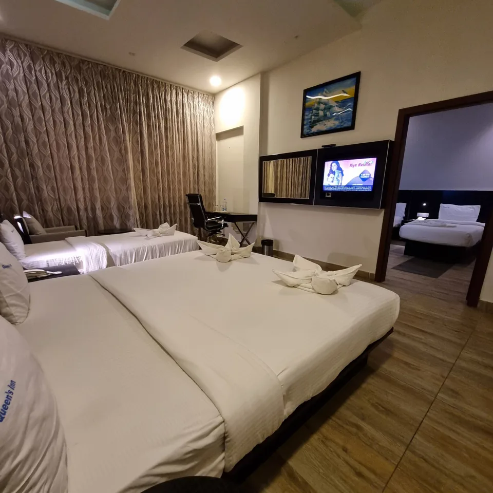 Hotel Queen's Inn photo 1